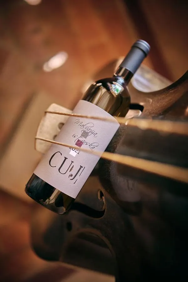 Winery Cuj Bed & Breakfast